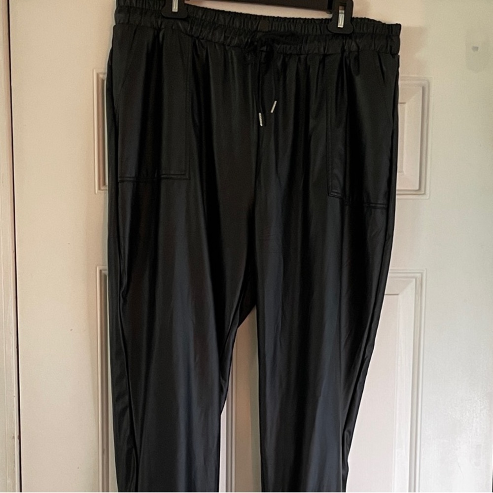 Women's Black Jogger Pants